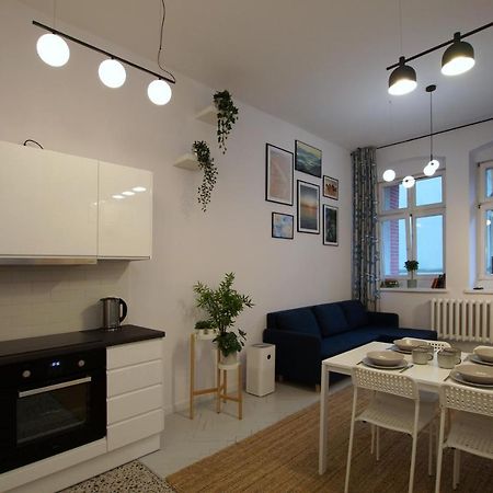 Plac Ratuszowy 50 - Old Town - 2 Sypialnie I Salon 옐레니아구라 외부 사진